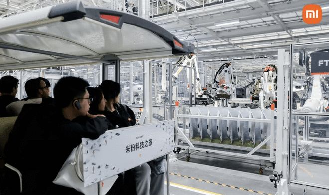 一代年轻人的“文艺复兴”PP电子游戏手机背屏新(图5)